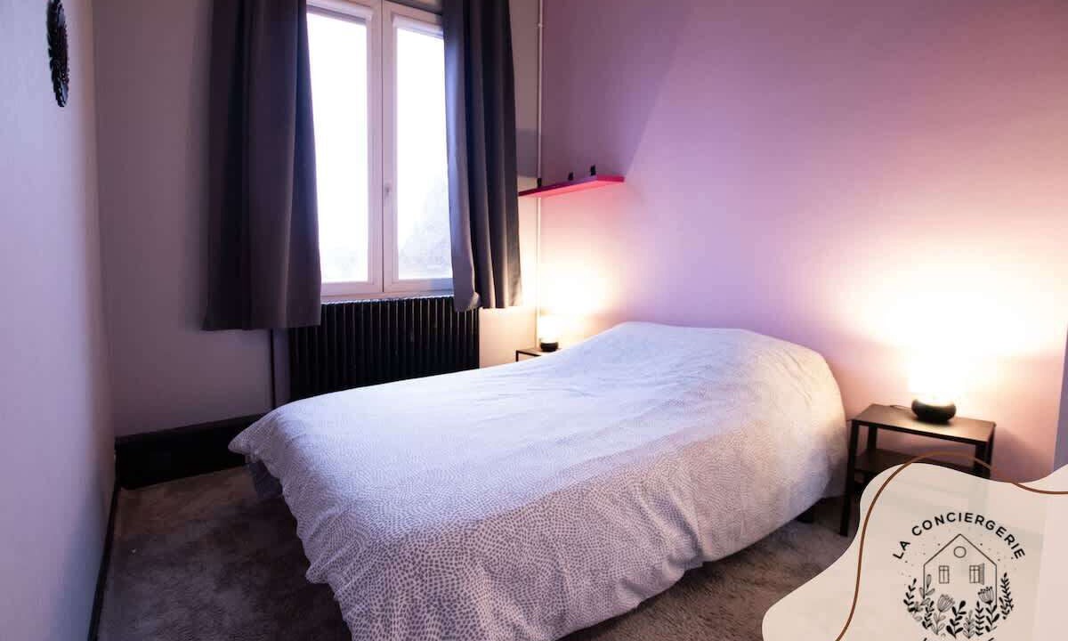 Photo of Others in Lens