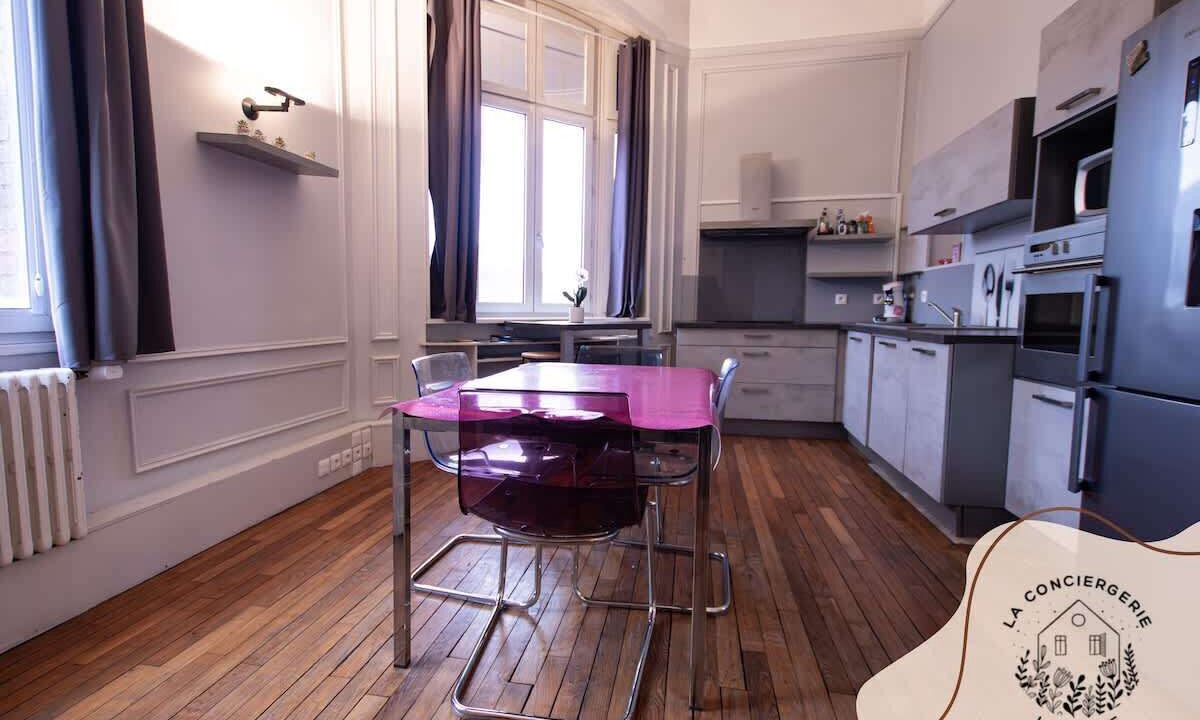 Photo of Others in Lens