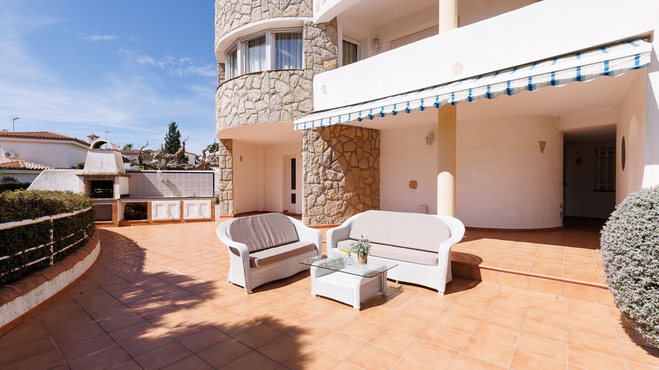 Photo of Patio Balcony in Miami Platja