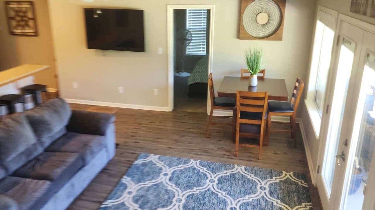 Photo of Livingroom in Zavalla