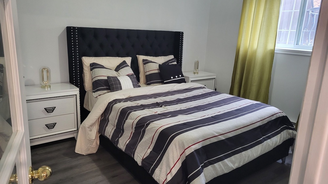Photo of Bedroom in Longueuil