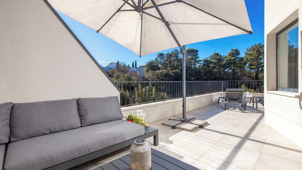 Photo of Patio Balcony in Milcetici