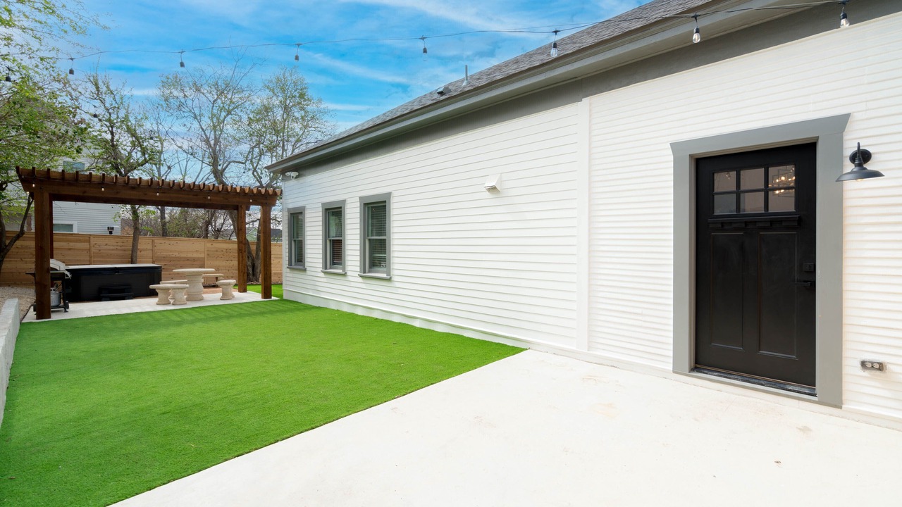 Photo of Outdoor in Near East Side