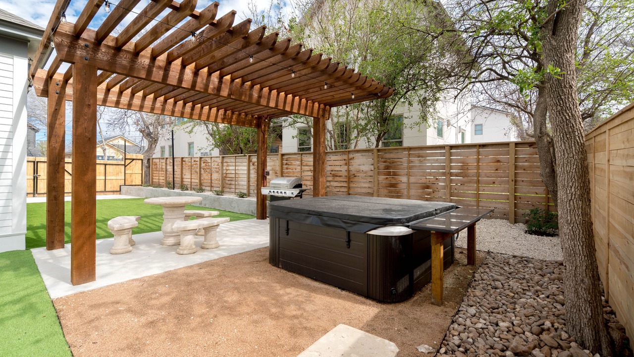 Photo of Outdoor in Near East Side