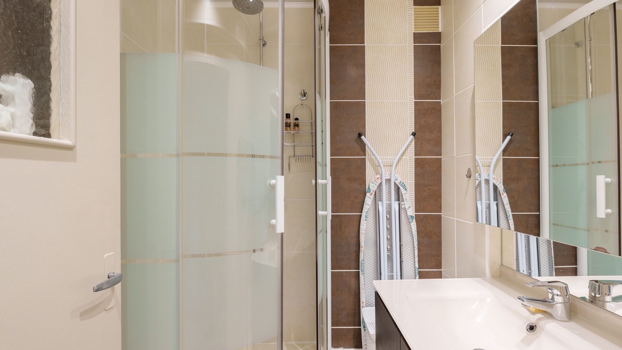 Photo of Bathroom in Laxou