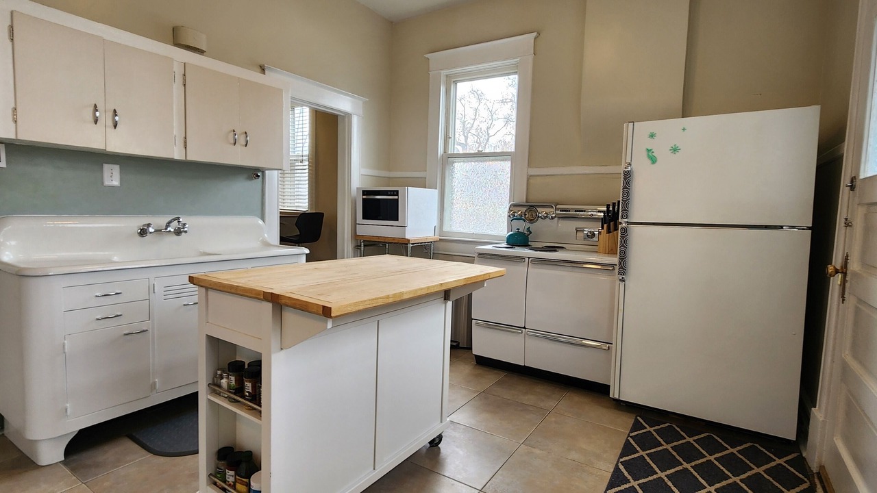 Photo of Kitchen in East Central