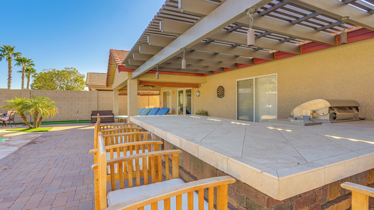Photo of Patio Balcony in Castlegate