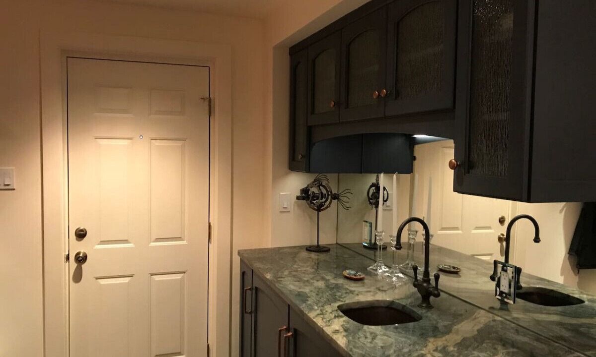 Photo of Bedroom in Washington Square West