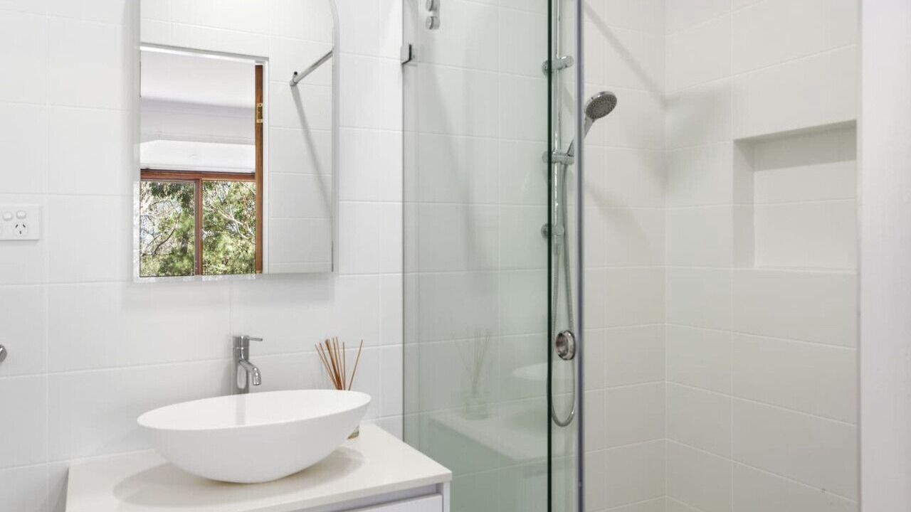 Photo of Bathroom in Leura