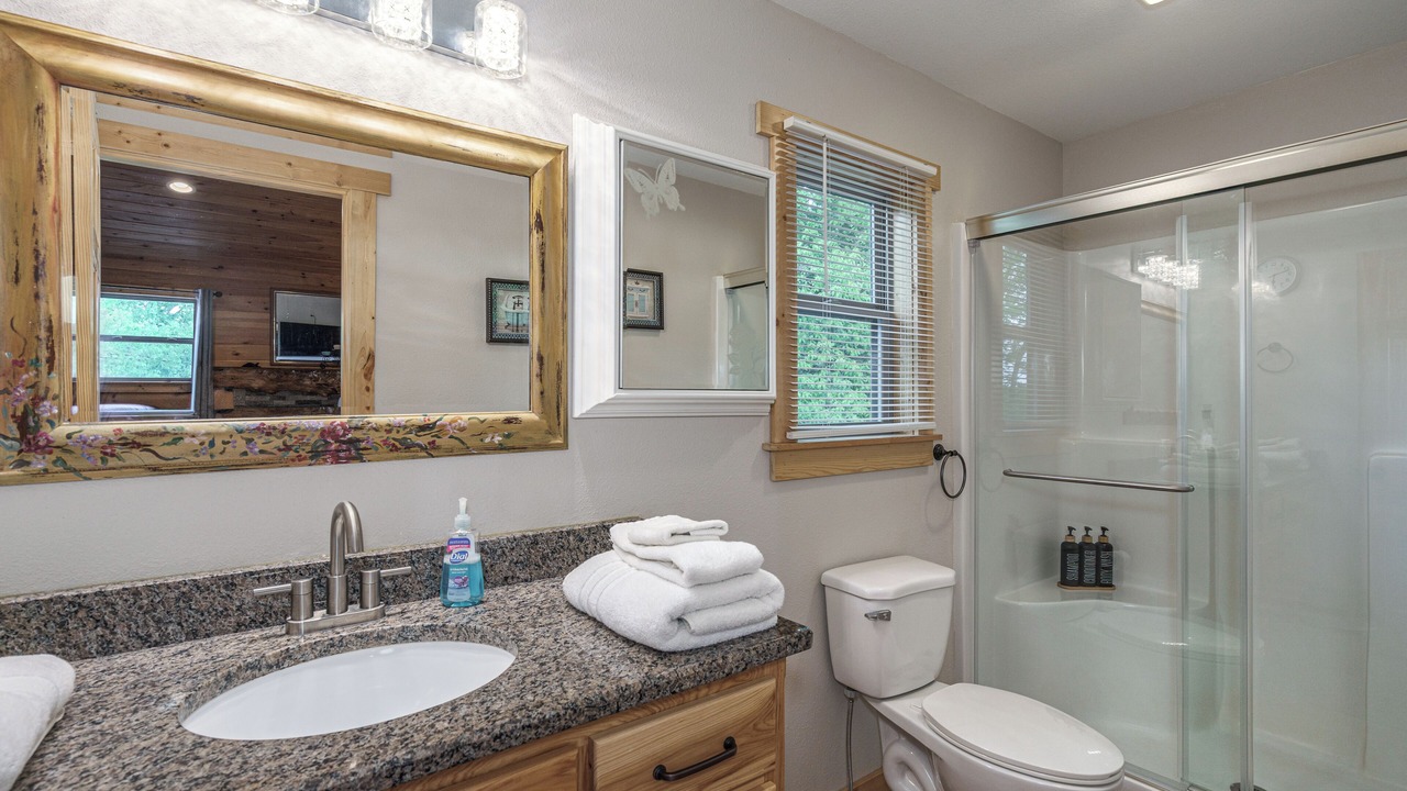 Photo of Bathroom in Murphy