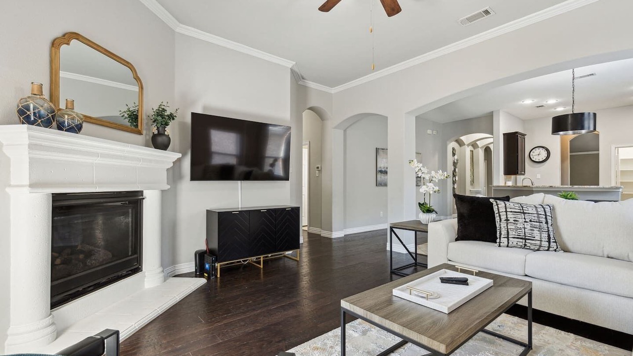 Photo of Livingroom in Keller