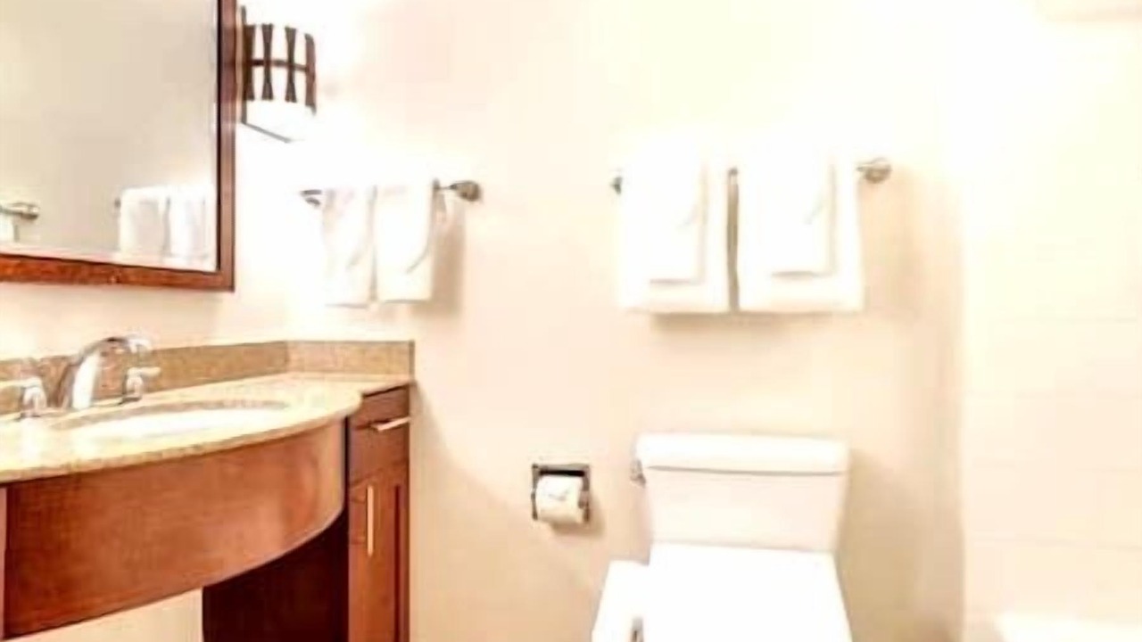 Photo of Bathroom in Waikiki