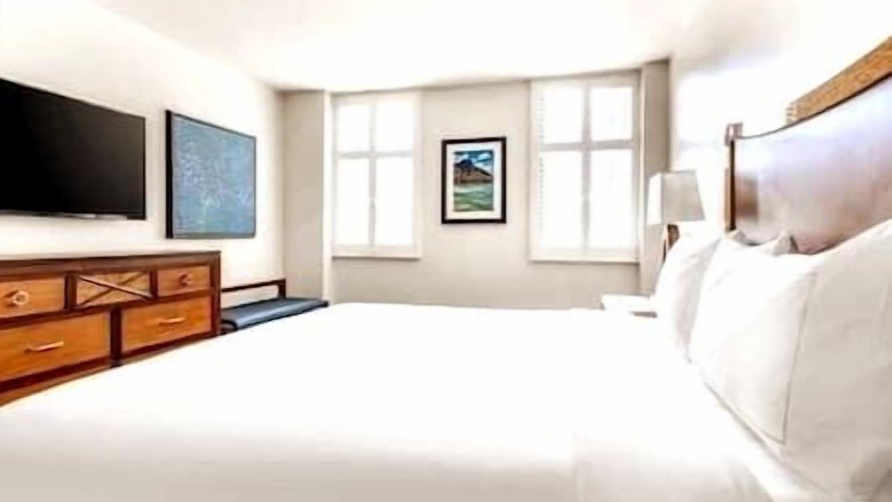 Photo of Bedroom in Waikiki