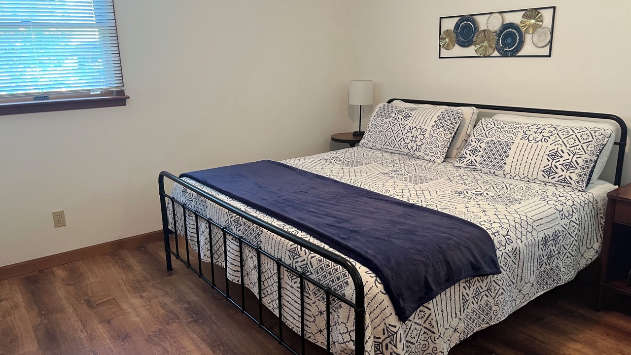 Photo of Bedroom in Burnsville