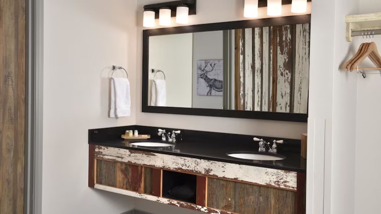 Photo of Bathroom in Broken Arrow