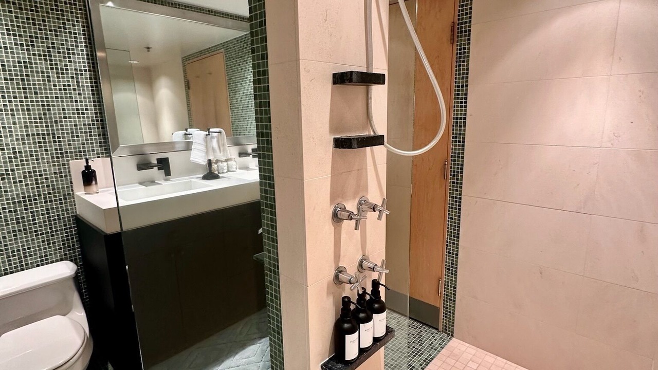 Photo of Bathroom in Belltown