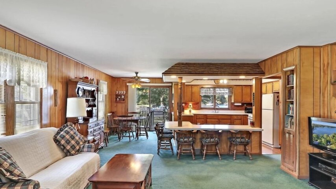 Photo of Livingroom in Powers Lake