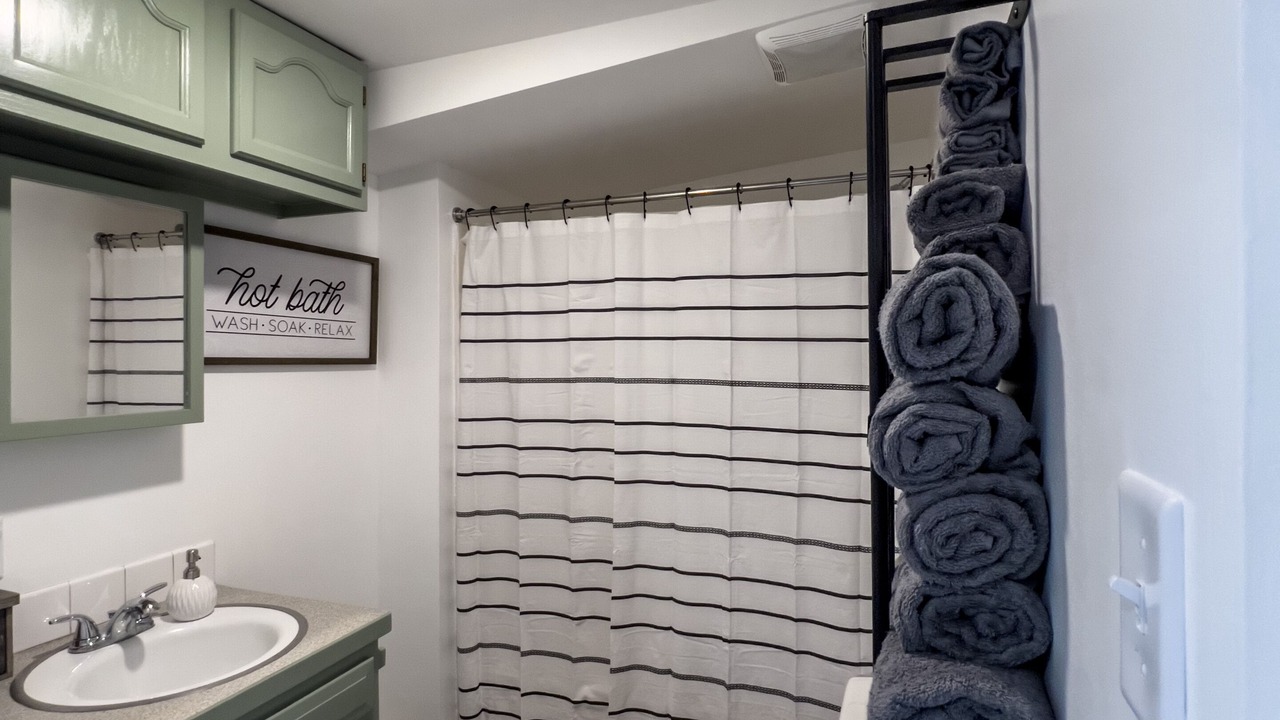 Photo of Bathroom in White Cloud