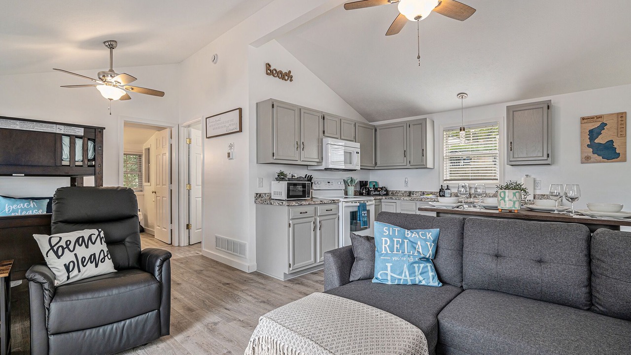 Photo of Bedroom in White Cloud