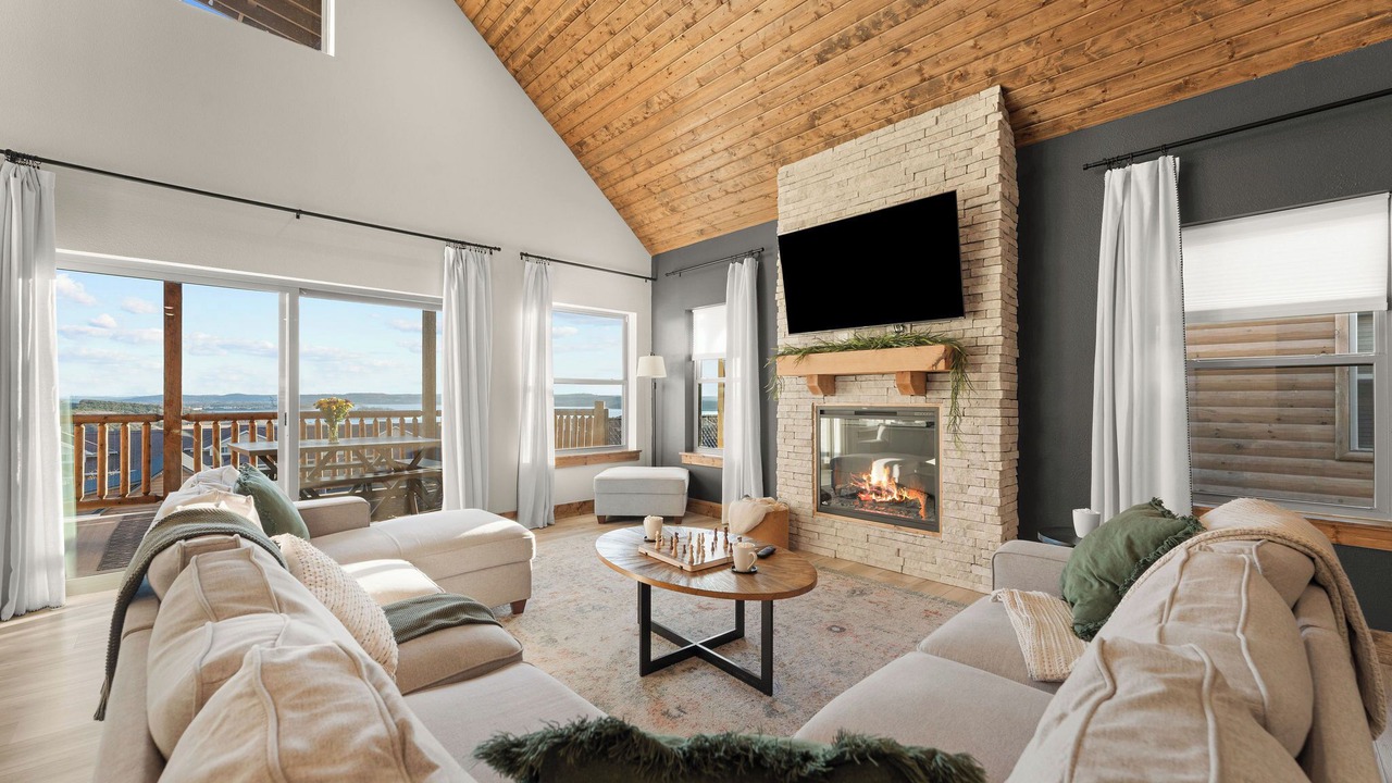 Photo of Livingroom in Table Rock