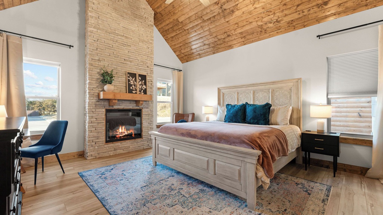 Photo of Bedroom in Table Rock