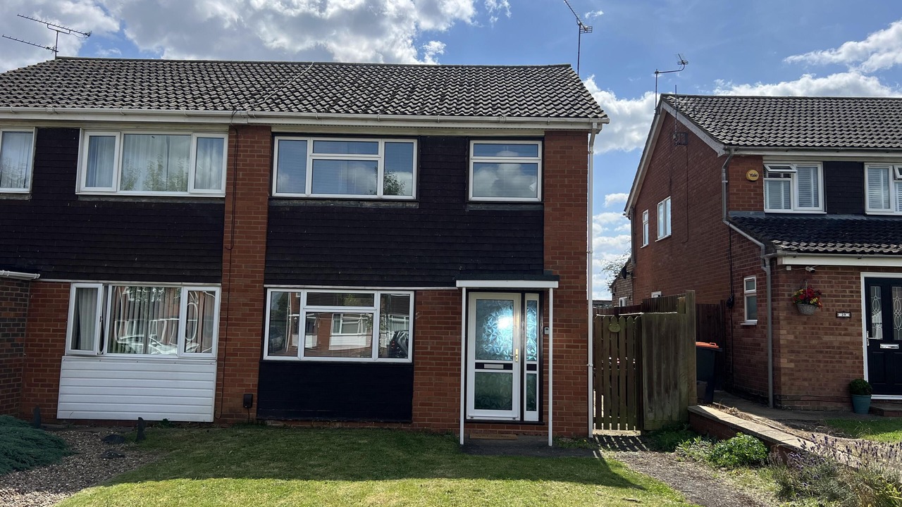 Photo of Others in Grasby