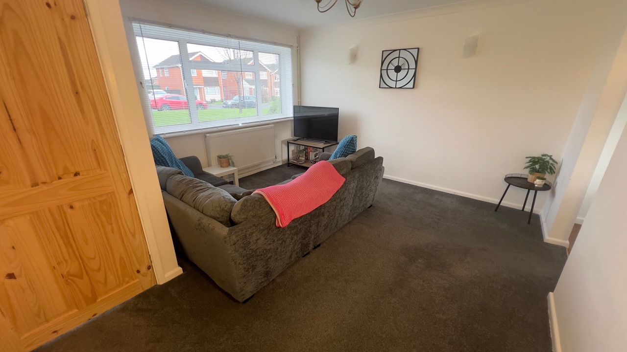 Photo of Others in Grasby