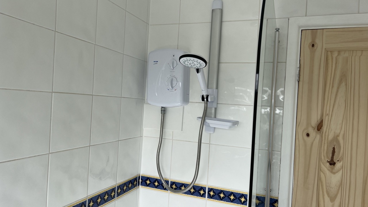 Photo of Others in Grasby