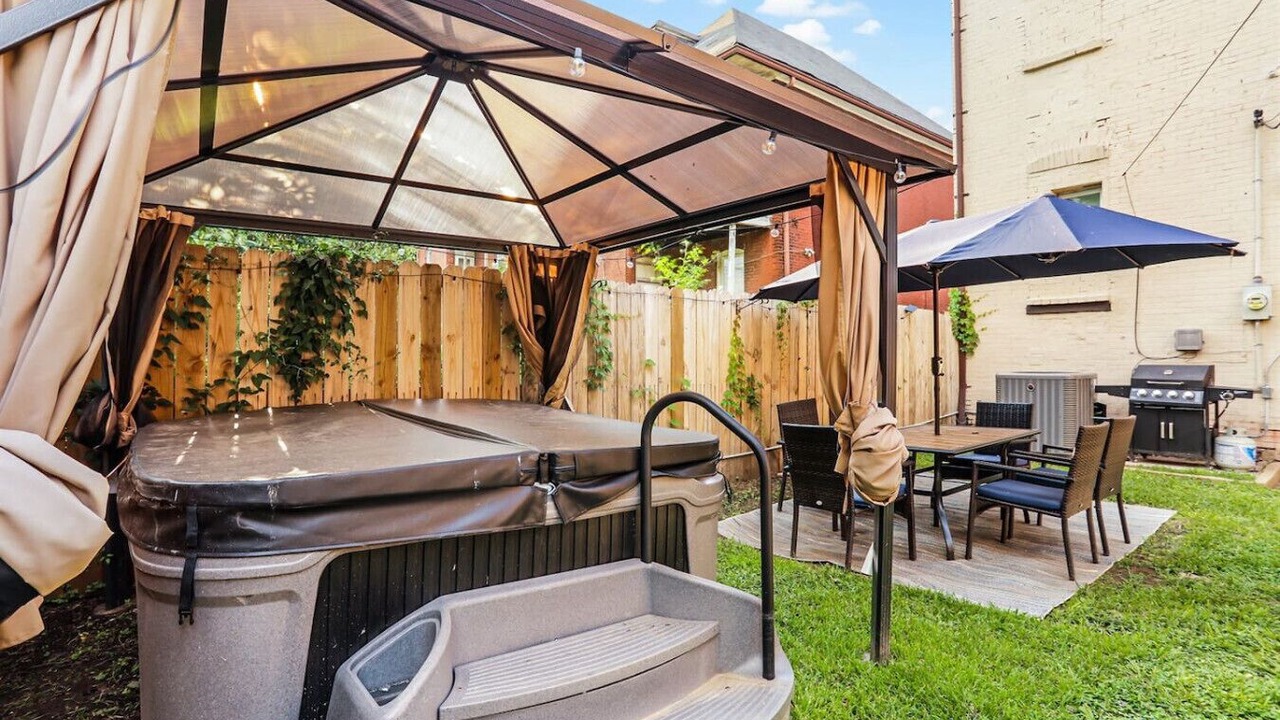 Photo of Outdoor in Shaw