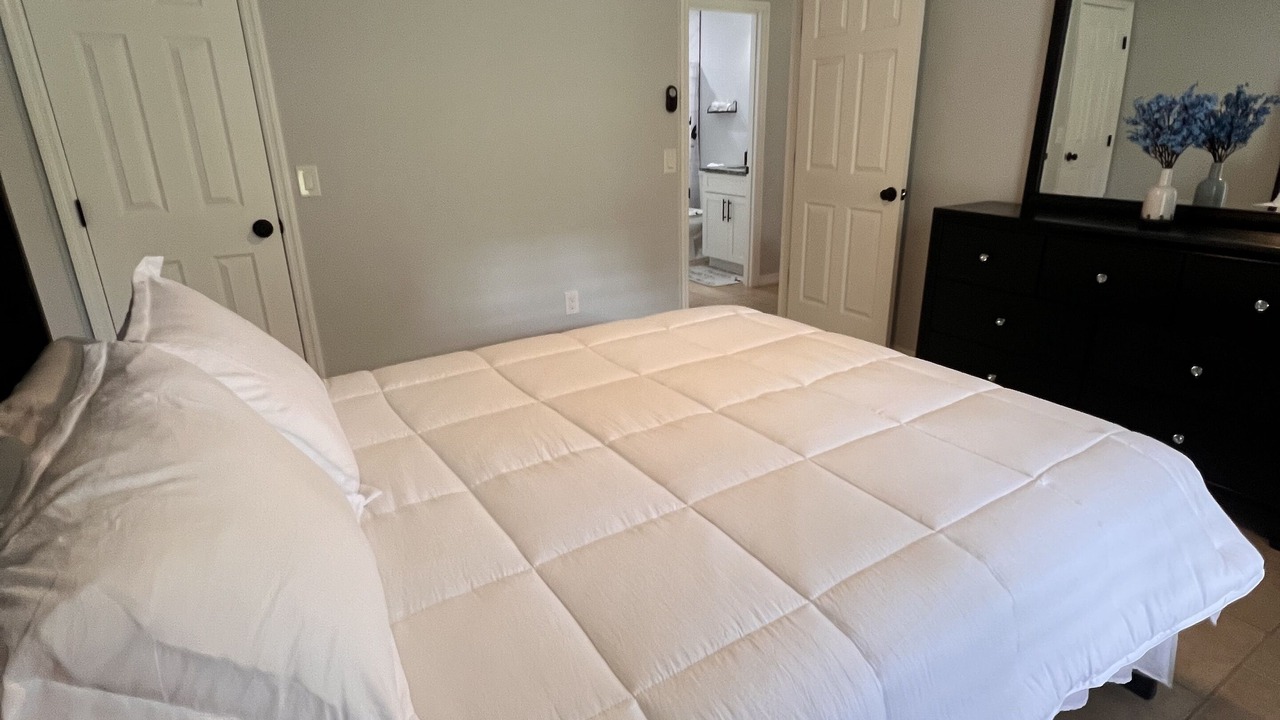 Photo of Bedroom in Lake City