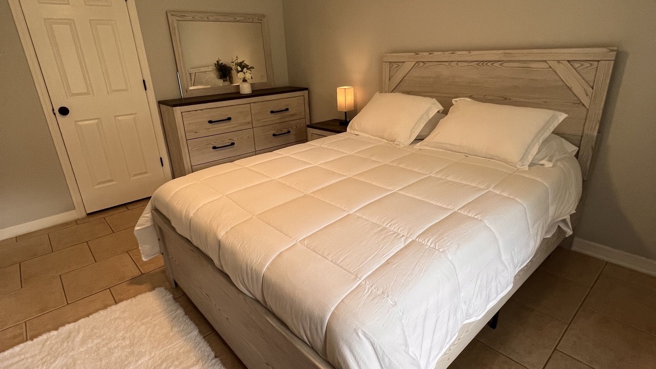 Photo of Bedroom in Lake City