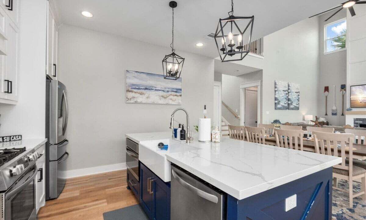 Photo of Kitchen in Jamaica Beach