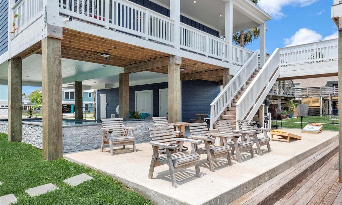 Photo of Outdoor in Jamaica Beach