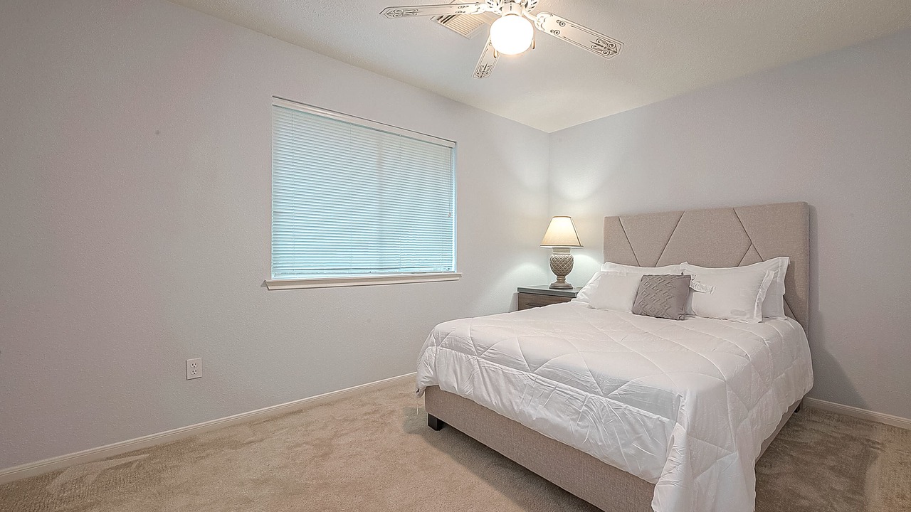 Photo of Bedroom in Clear Lake