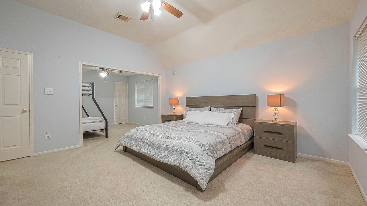 Photo of Bedroom in Clear Lake