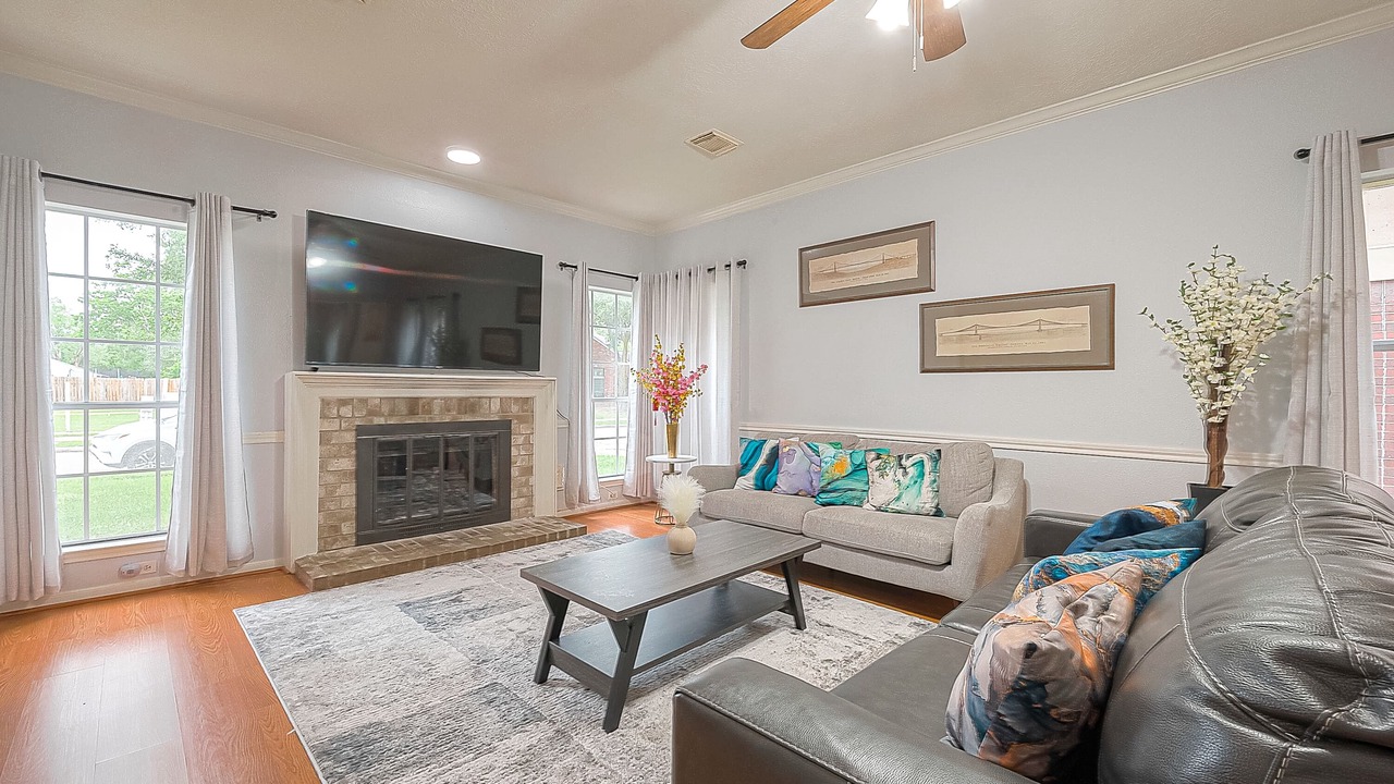 Photo of Livingroom in Clear Lake
