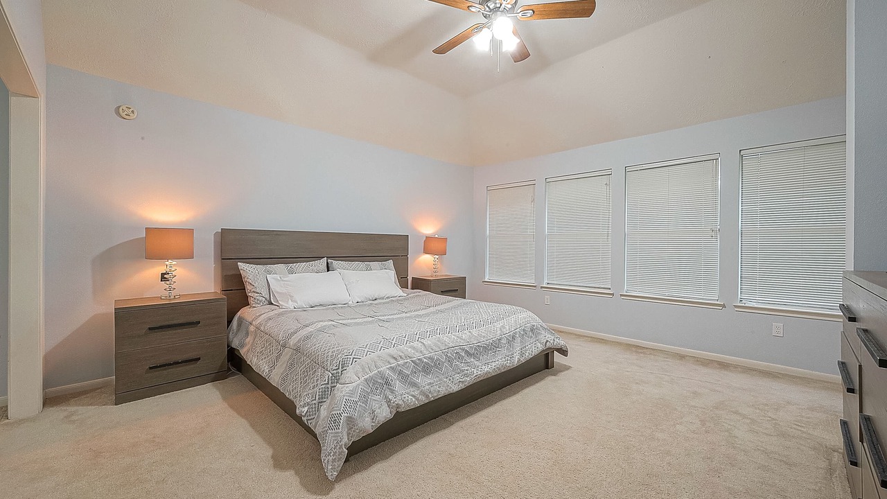 Photo of Bedroom in Clear Lake