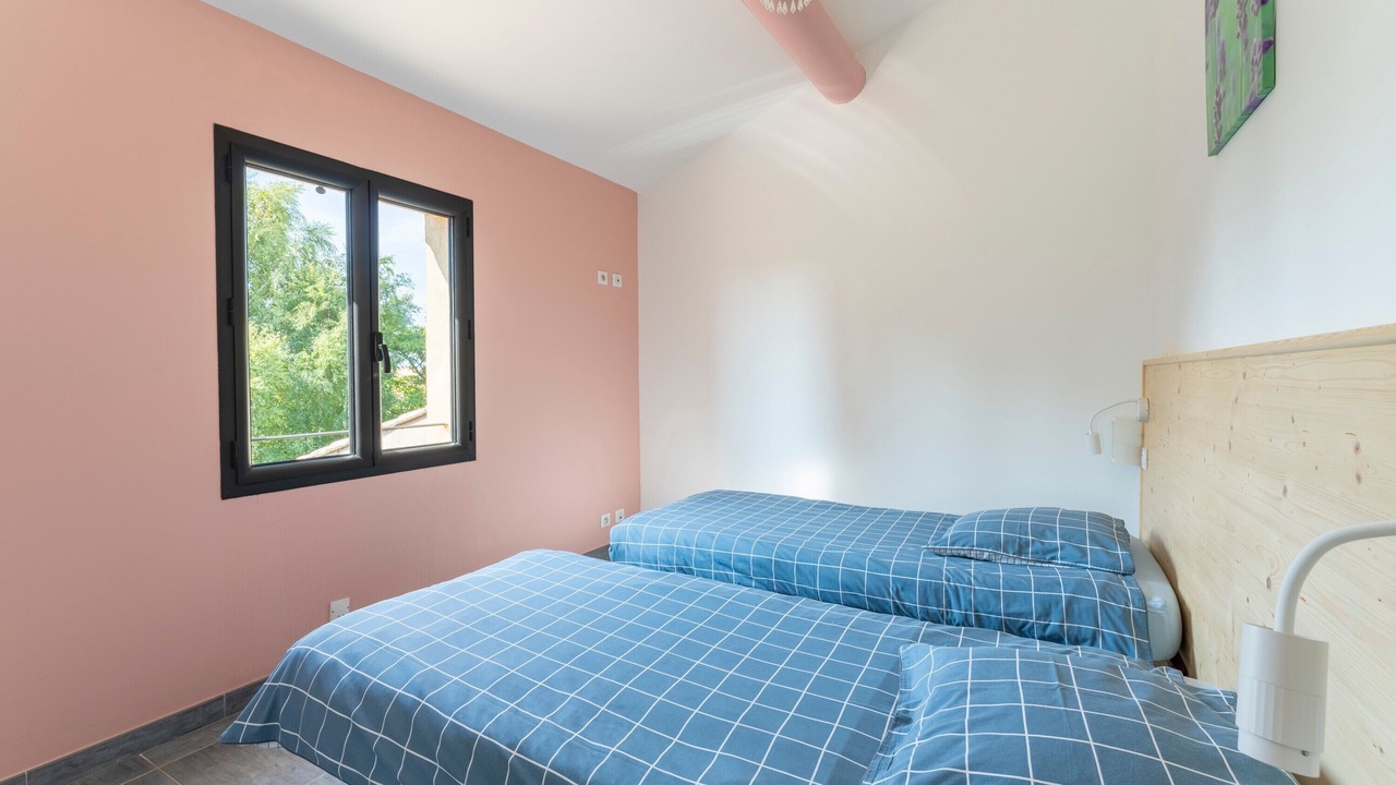 Photo of Bedroom in Camaret-sur-Aigues