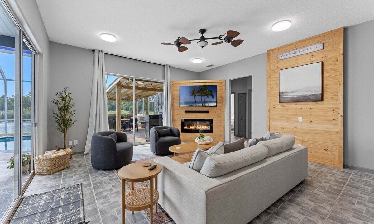 Photo of Bedroom in Ridgewood Lakes