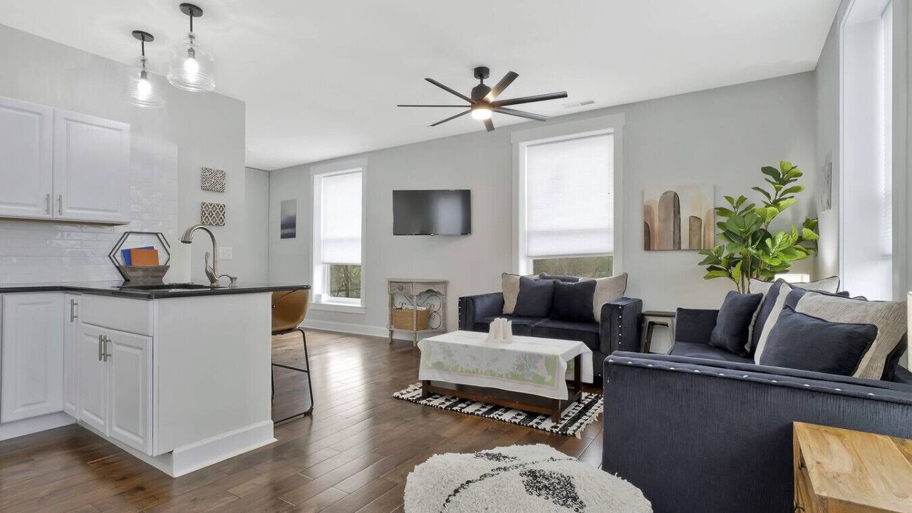 Photo of Livingroom in Dickson