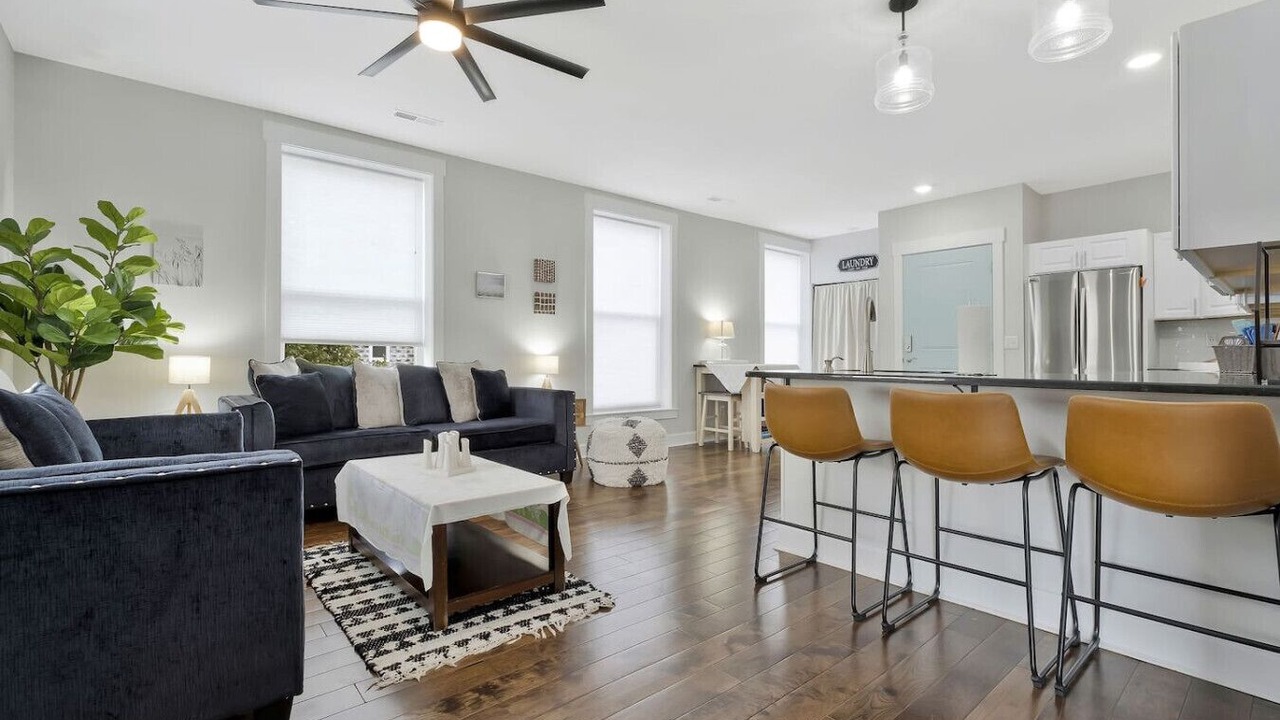 Photo of Livingroom in Dickson