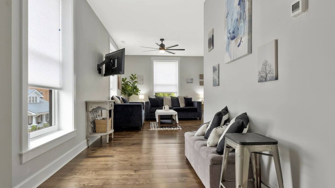 Photo of Livingroom in Dickson