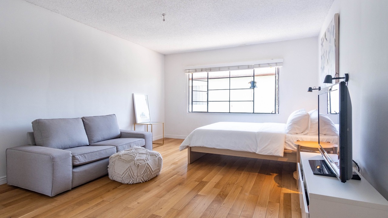 Photo of Bedroom in Historic Filipinotown