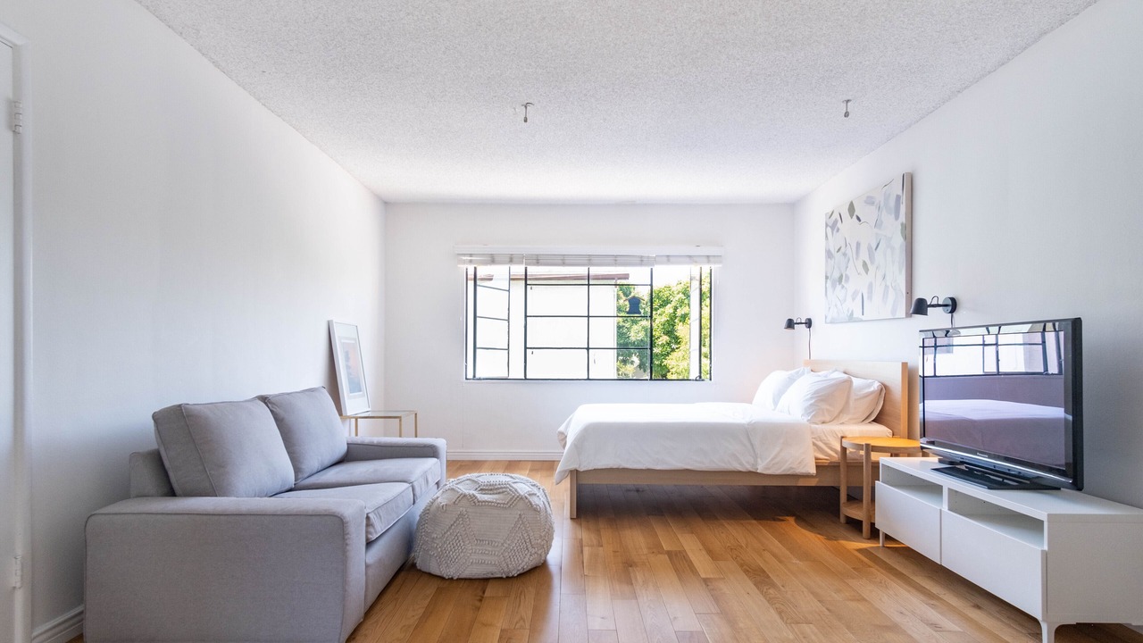 Photo of Bedroom in Historic Filipinotown