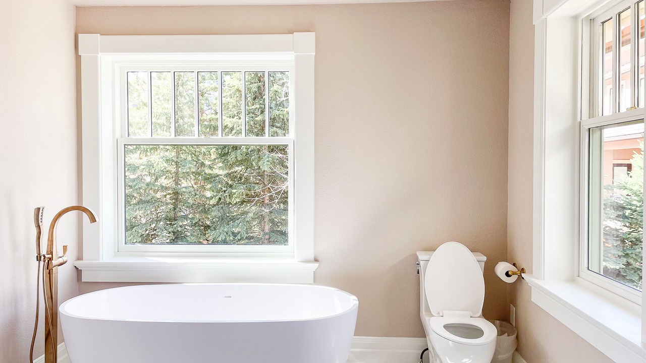 Photo of Bathroom in Broadmoor