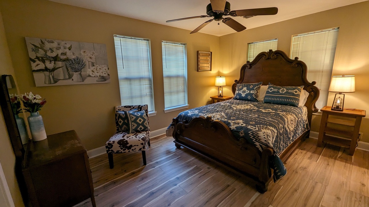 Photo of Bedroom in Anderson County