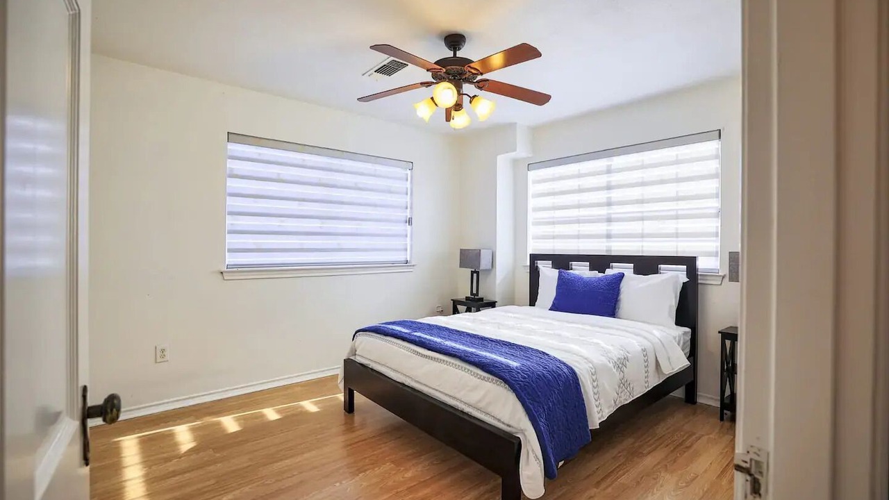 Photo of Bedroom in Era