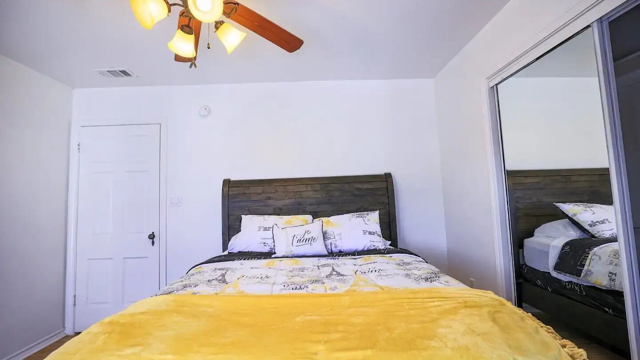 Photo of Bedroom in Era