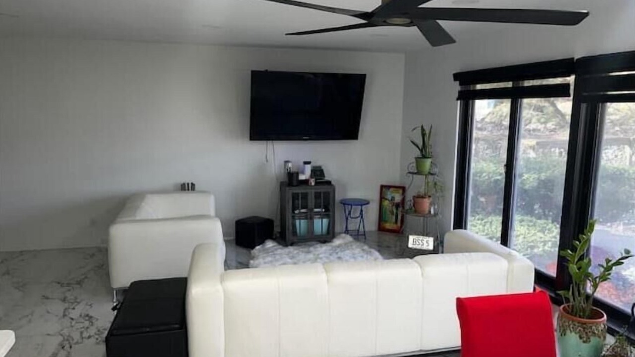Photo of Livingroom in Miller Beach
