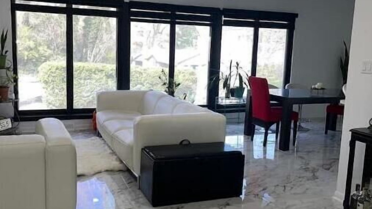 Photo of Livingroom in Miller Beach